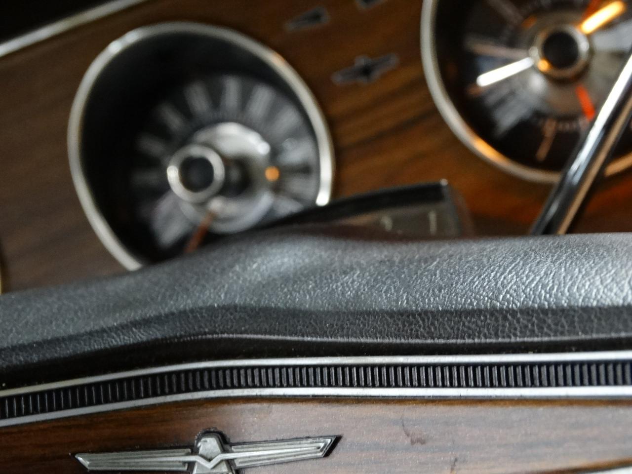 1969 Ford Thunderbird - photo 8