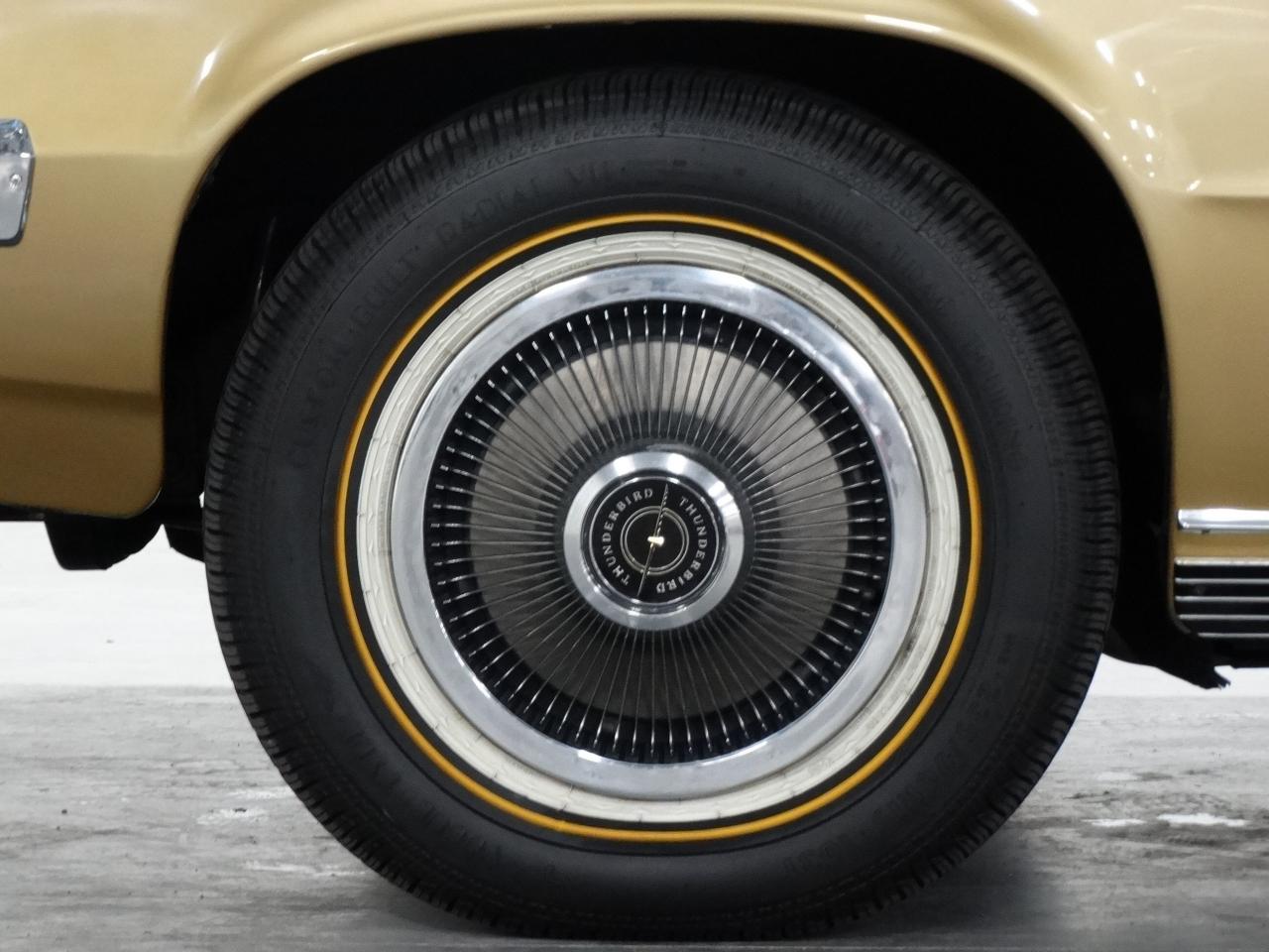 1969 Ford Thunderbird - photo 9