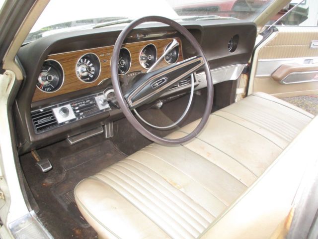 1969 Ford Thunderbird 4 Door Landau - photo 10