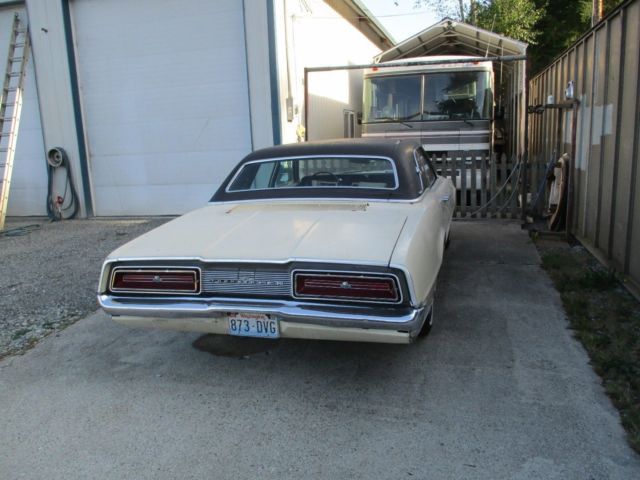 1969 Ford Thunderbird 4 Door Landau - photo 4