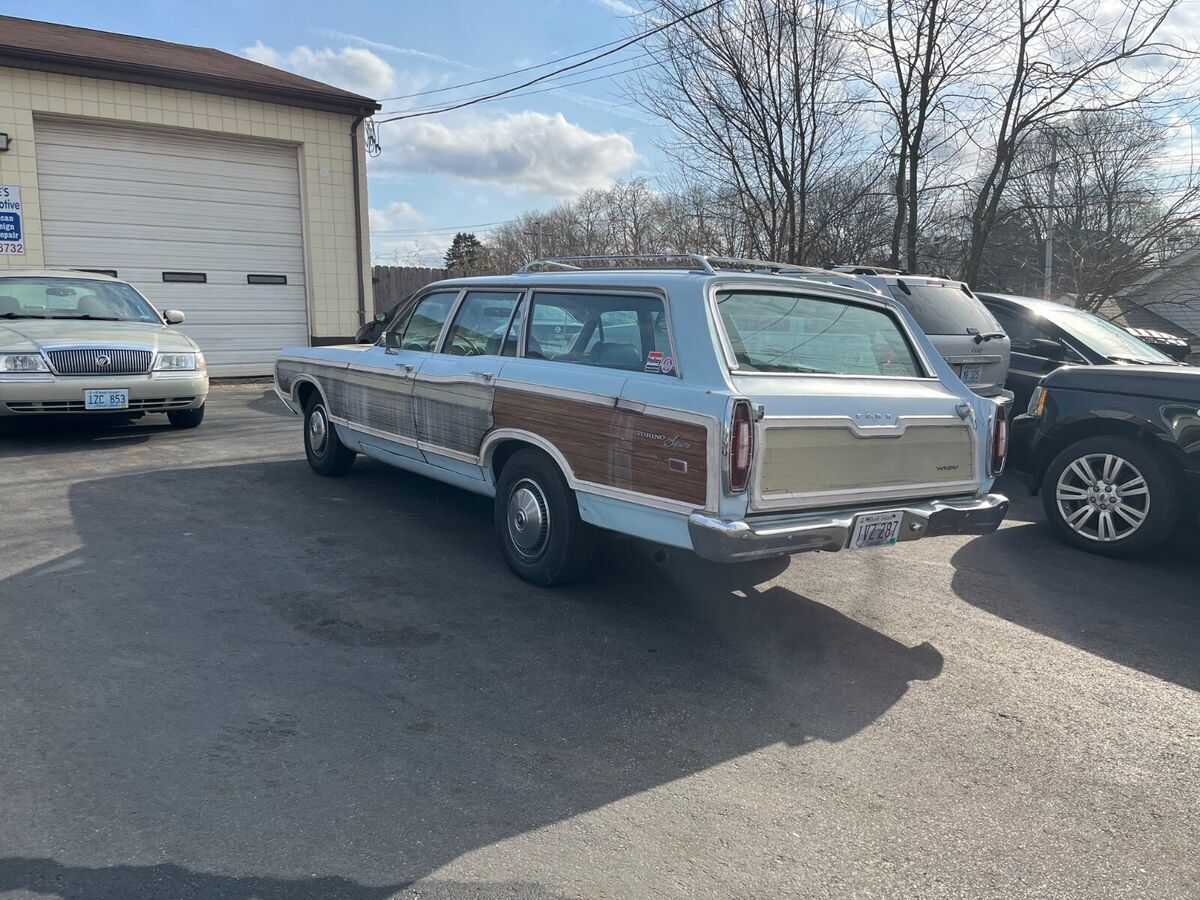 1969 Ford Torino Squire 390 Wagon - photo 13