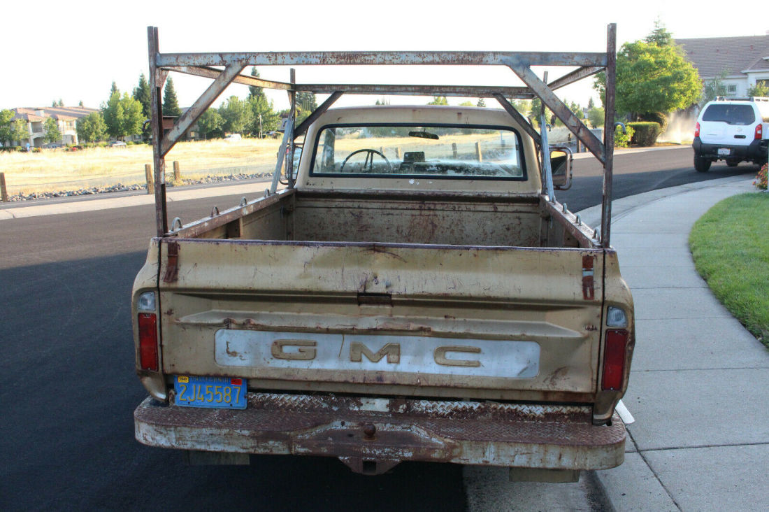 1969 GMC C2500 Wideside, 8-foot bed - photo 5