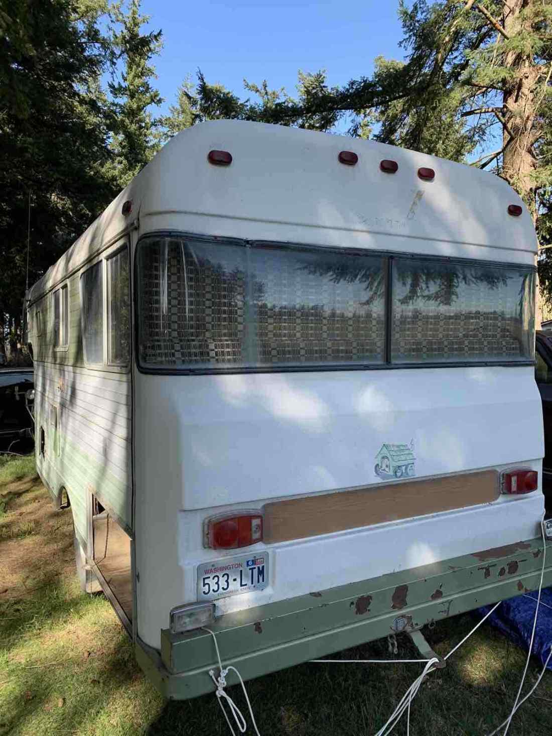 1969 GMC 3500 dually camper conversion - photo 4