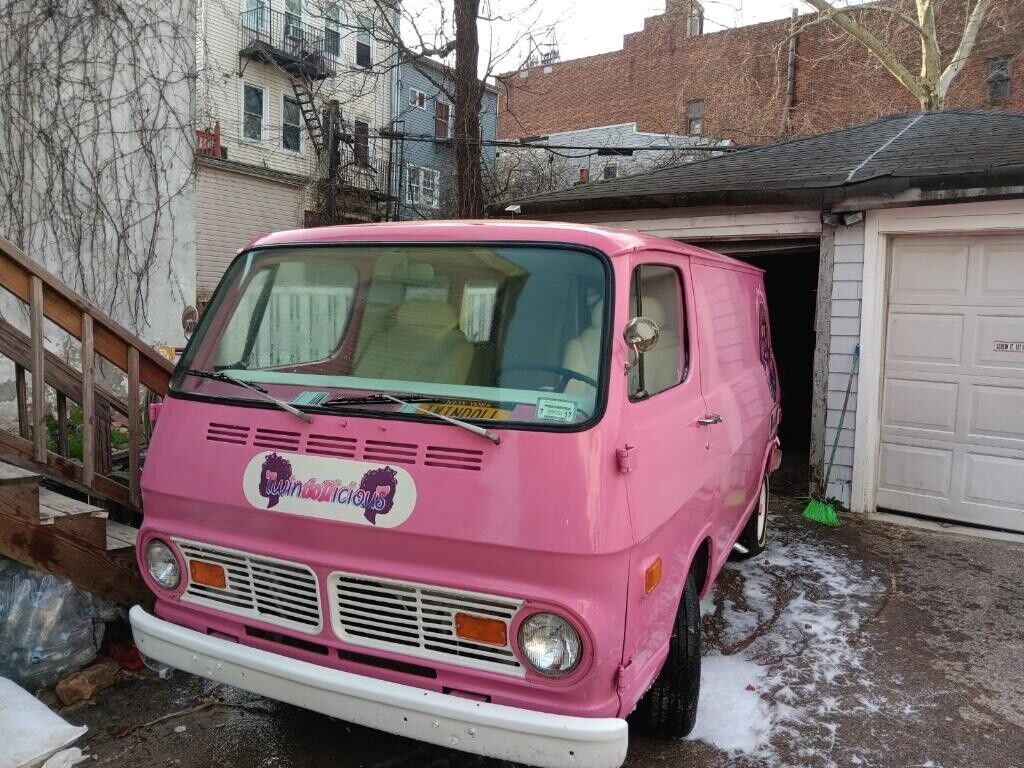 1969 GMC Van - photo 3