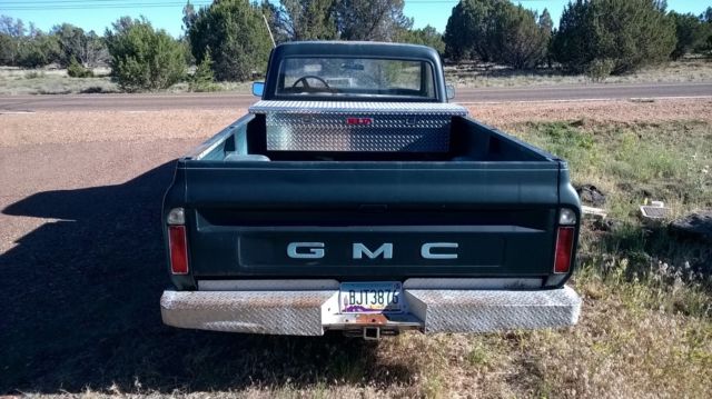 1969 GMC 2500 green - photo 4