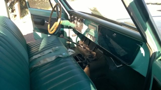 1969 GMC 2500 green - photo 8