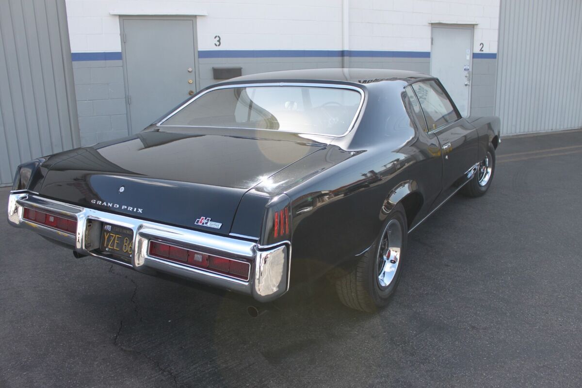1969 Pontiac Grand Prix - photo 2