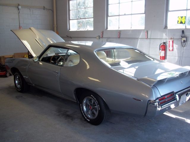 1969 Pontiac GTO - photo 9