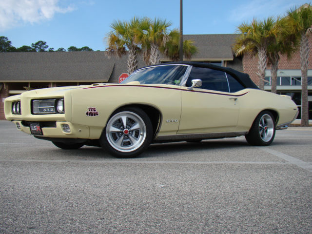 1969 GTO Supercharge 6.0 LSX Restomod / Pro-Touring Convertible 1969 Pontiac GTO Convertible
