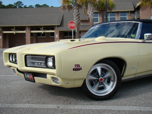 1969 Pontiac GTO Convertible - photo 2