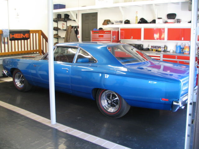 1969 Plymouth Road Runner Hemi Road Runner Post Coupe - photo 3