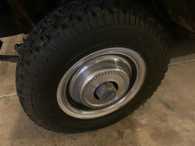 1969 International Harvester Scout 4 SPEED 4x4 304 V-8 - photo 8