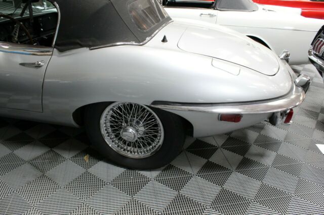 1969 Jaguar E-Type Roadster - photo 6
