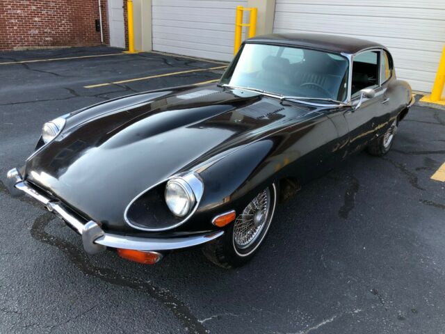 1969 Jaguar E type Coupe 4.2 liter 4 speed 1969 Jaguar E-Type 2 door