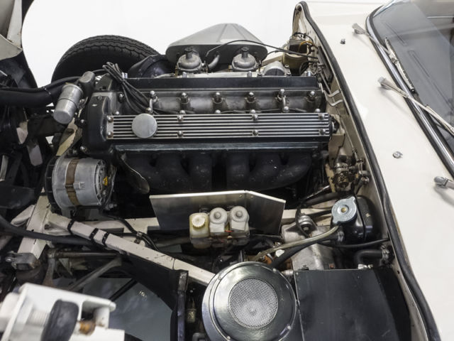 1969 Jaguar E-Type Series II Coupe - photo 8