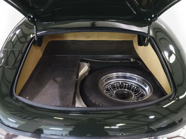 1969 Jaguar E-Type Series II Roadster - photo 10