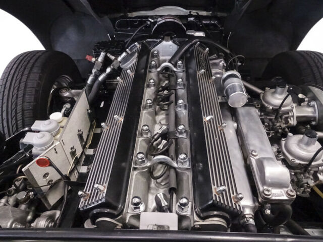 1969 Jaguar E-Type Series II Roadster - photo 11