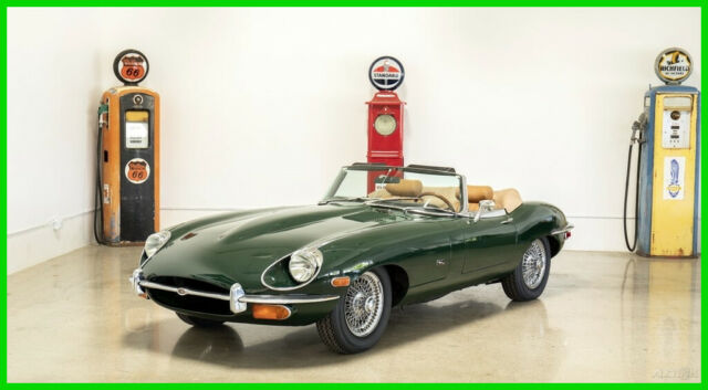 1969 JAGUAR ETYPE S2 4.2 LITER ROADSTER BRITISH RACING GREEN 1969 Jaguar E-Type 4.2 liter Roadster