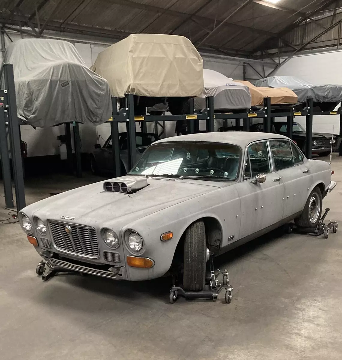 1969 Jaguar XJ6 Grey RATROD CHEVY V8 project car! 1969 Jaguar XJ RATROD CHEVY V8 project car!