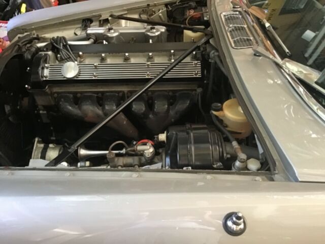 1969 Jaguar XJ6 - photo 6