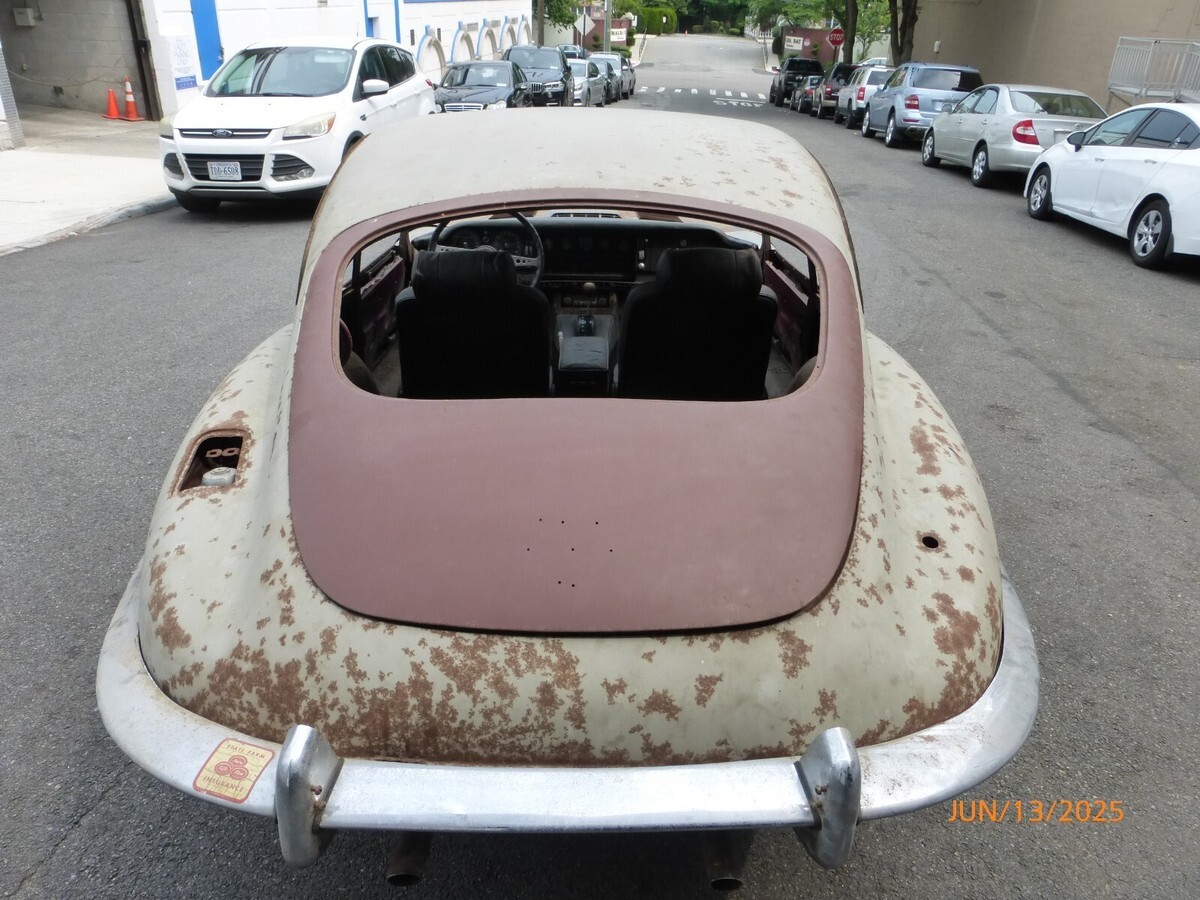 1969 Jaguar E-Type 2+2 Automatic with A/C - photo 12