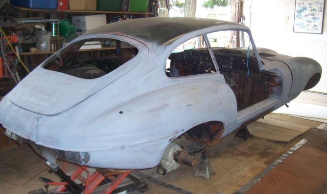 1969 Jaguar E-Type Sage Green Leather - photo 2