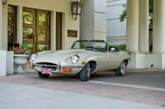 1969 Jaguar XKE Series-4.2 Liter Roadster Convertible 1969 Jaguar E-Type Roadster