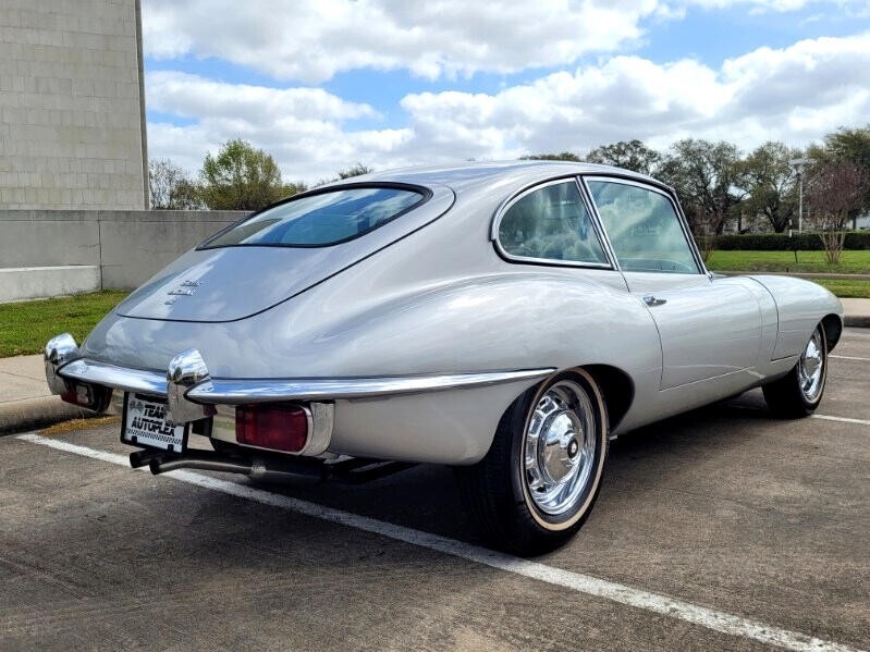 1969 Jaguar XK - photo 11