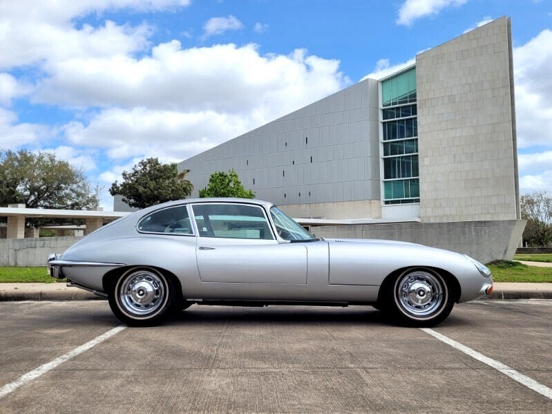1969 Jaguar XK - photo 12