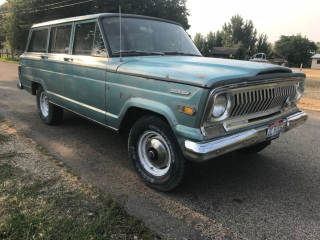 1969 Jeep Kaiser Willys Wagoneer inline 6, Awesome Survivor , solid body floors 1969 Jeep Wagoneer i6