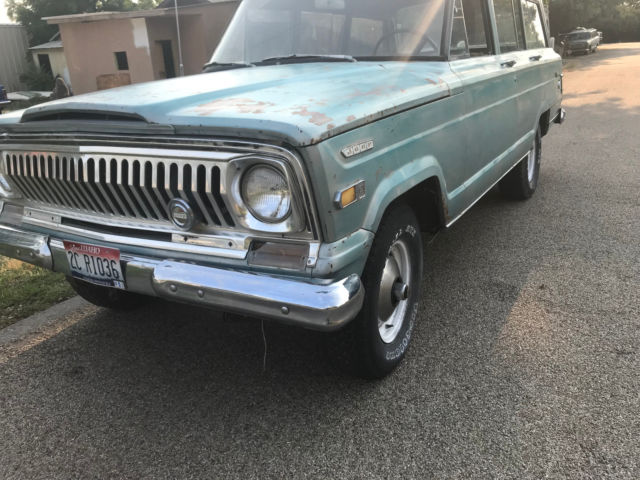 1969 Jeep Wagoneer i6 - photo 2