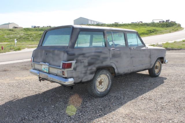 1969 Jeep Wagoneer - photo 6