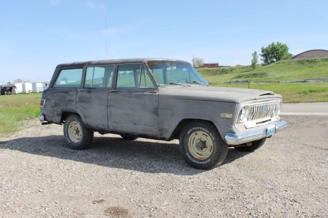 1969 Jeep Wagoneer - photo 8