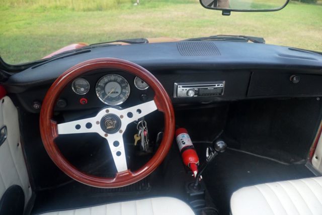 1969 Volkswagen Karmann Ghia Convertible - photo 4