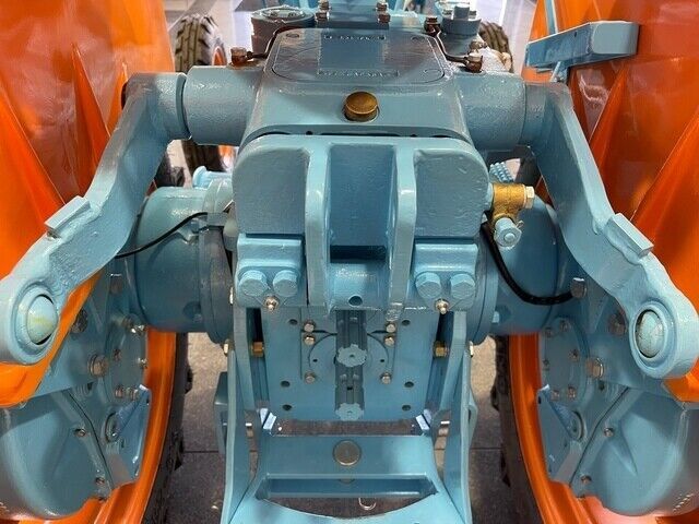 1969 LAMBORGHINI TRACTOR 1R VINEYARD EDITION TRACTOR - (COLLECTOR SERIES) - photo 12