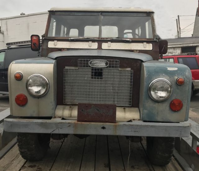 1969 Land Rover Series IIA 88" Bugeye (28 on registry) USA Spec. 1969 Land Rover Series IIA 88" Bugeye - BUG EYE US Specification