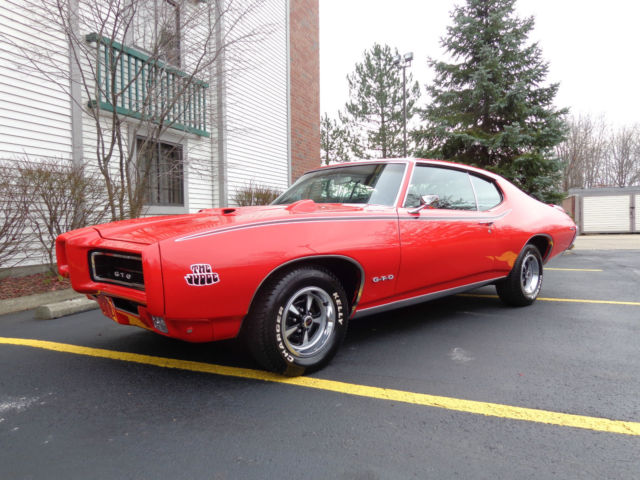 1969 Pontiac GTO 2 door coupe