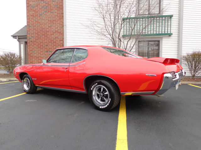 1969 Pontiac GTO 2 door coupe - photo 2