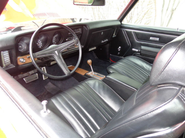 1969 Pontiac GTO 2 door coupe - photo 8