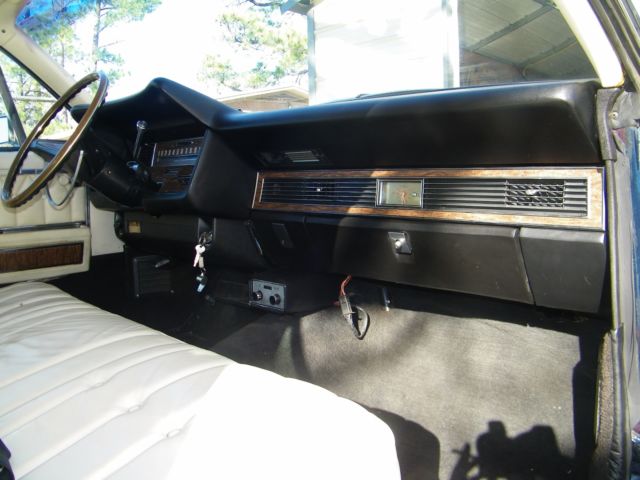 1969 Lincoln Continental - photo 12