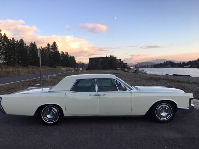 1969 Lincoln Continental 4 Door. Suicide Doors. Fresh Complete Restoration. 1969 Lincoln Continental Continental