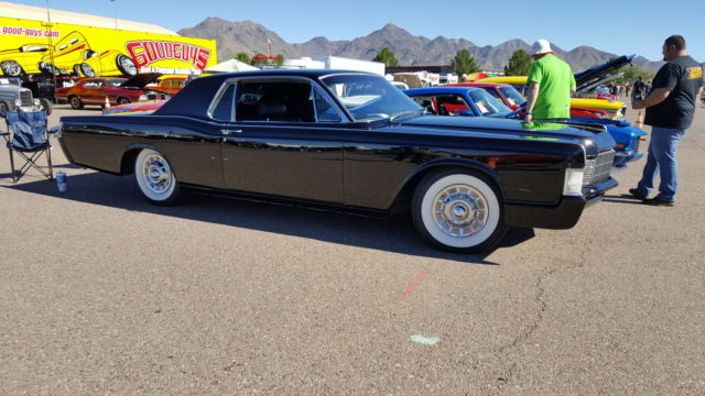 1969 Lincoln Continental 2dr coupe - photo 2