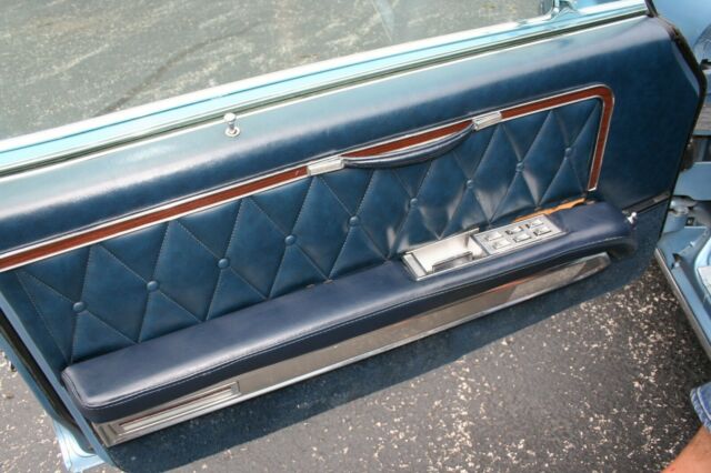 1969 Lincoln Continental Mark III - photo 10