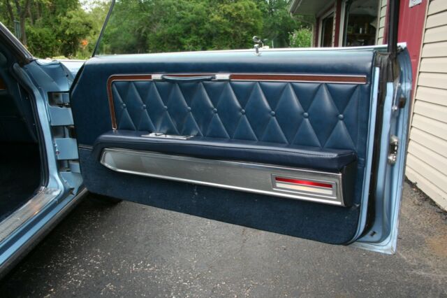 1969 Lincoln Continental Mark III - photo 11