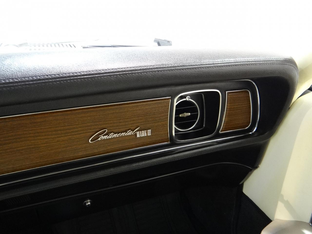 1969 Lincoln Continental Mark III - photo 12