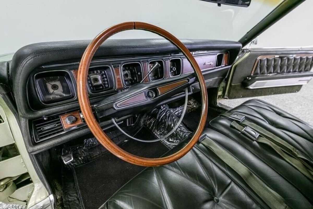 1969 Lincoln Continental Mark III - photo 12