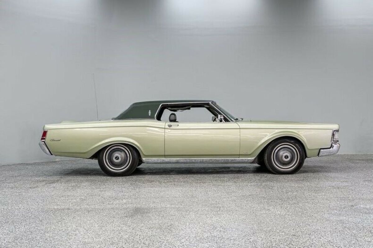 1969 Lincoln Continental Mark III - photo 8