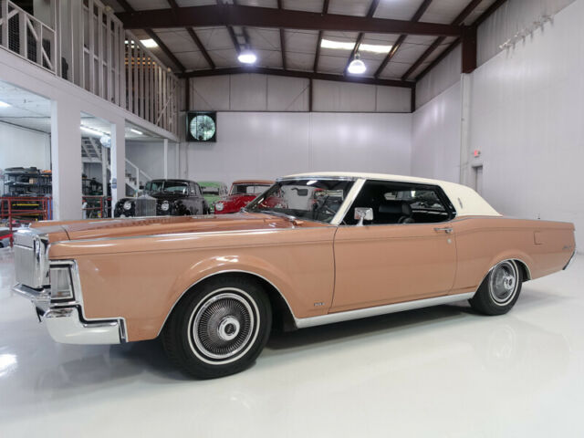 1969 Lincoln Continental Mark III Coupe | 15,074 miles | 460ci 365 hp V8 1969 Lincoln Continental Mark III Coupe