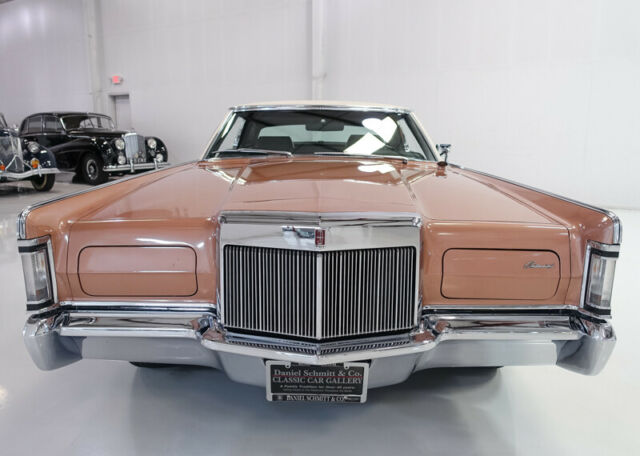 1969 Lincoln Continental Mark III Coupe - photo 2