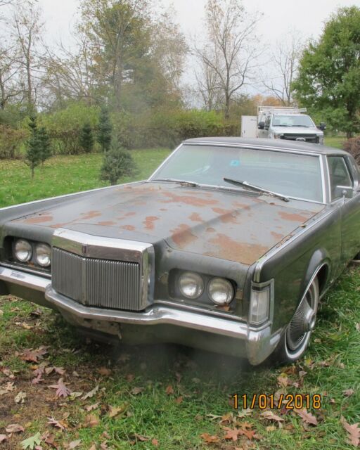 1969 Lincoln Continental Mark III; super low miles, 2 owner car 1969 Lincoln Continental
